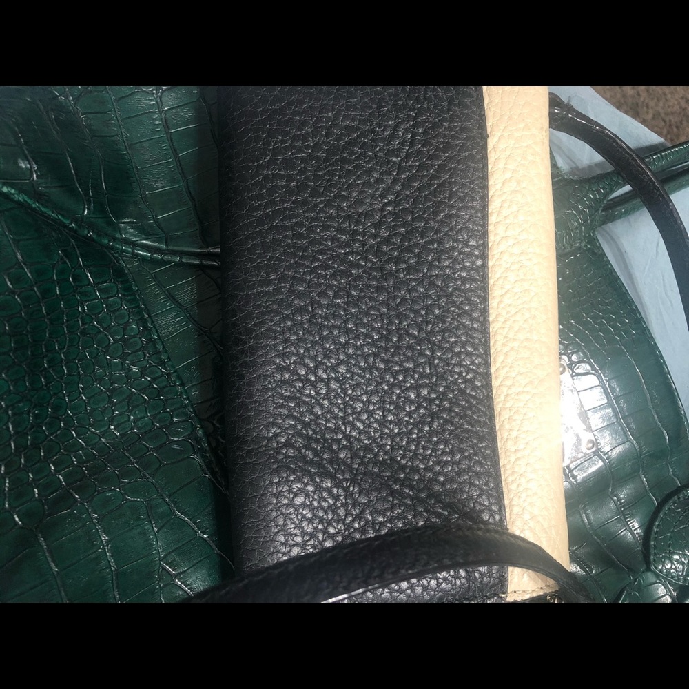 Kate Spade Crossbody - Picture 5 of 7
